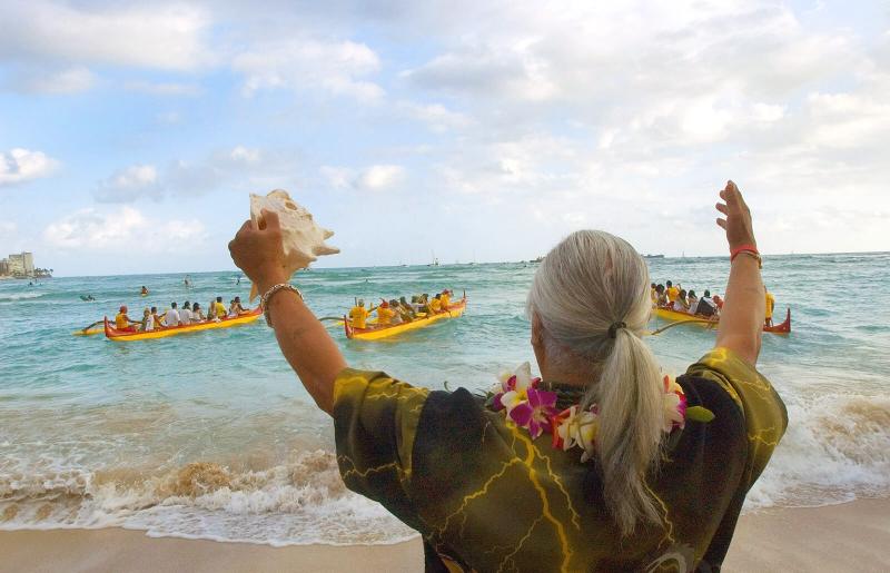 Hawaiian Prayer For The Dead: Honoring and Remembering Loved Ones