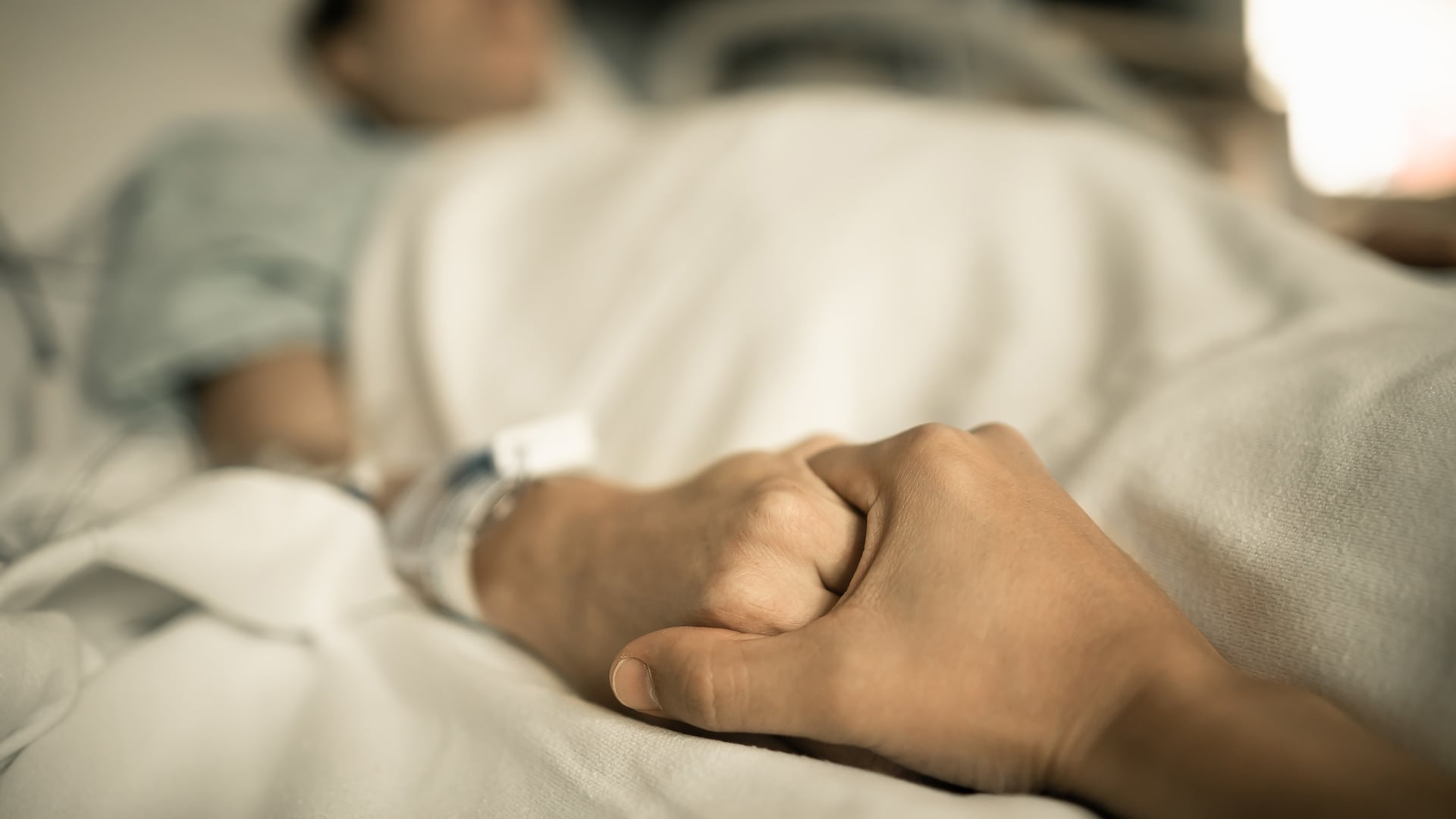 Praying for someone dying: how to find comfort and strength